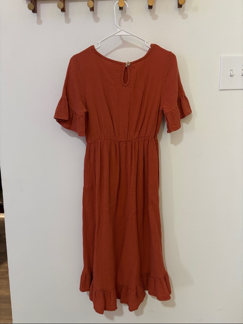 Rust Orange Ruffle-Sleeve Dress - Picture 4 of 4